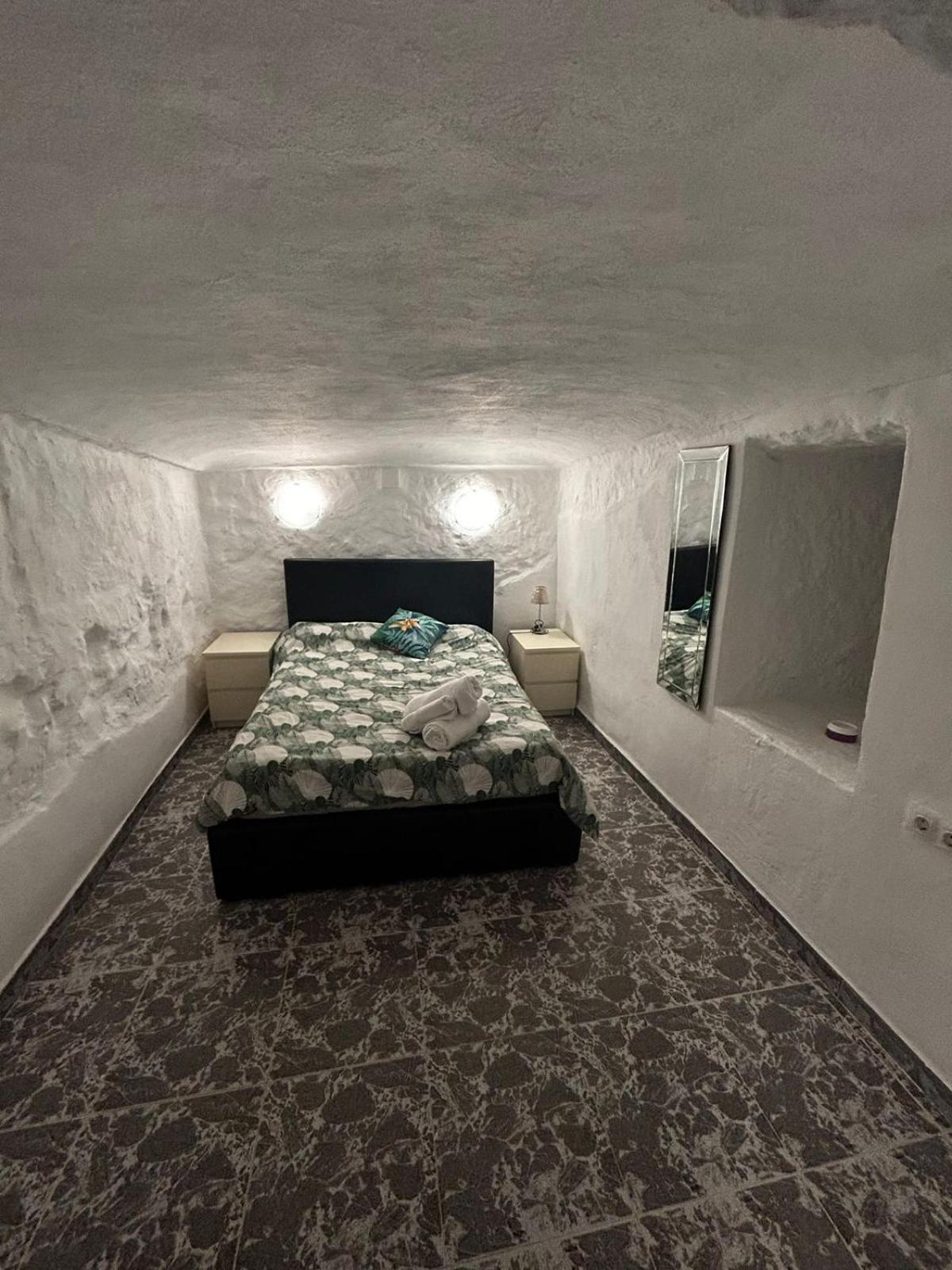 Вилла The Crystal Cave Сухар Экстерьер фото